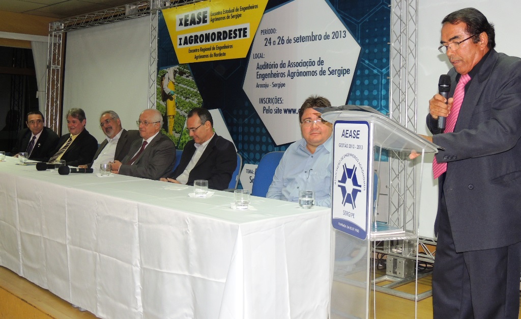 ease-naum-araujo