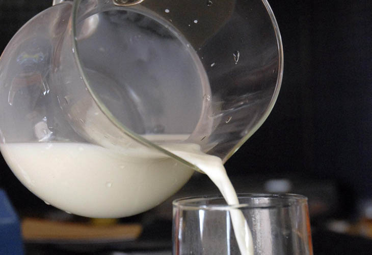 Álcool etílico é encontrado em leite da Cooperativa Santa Clara