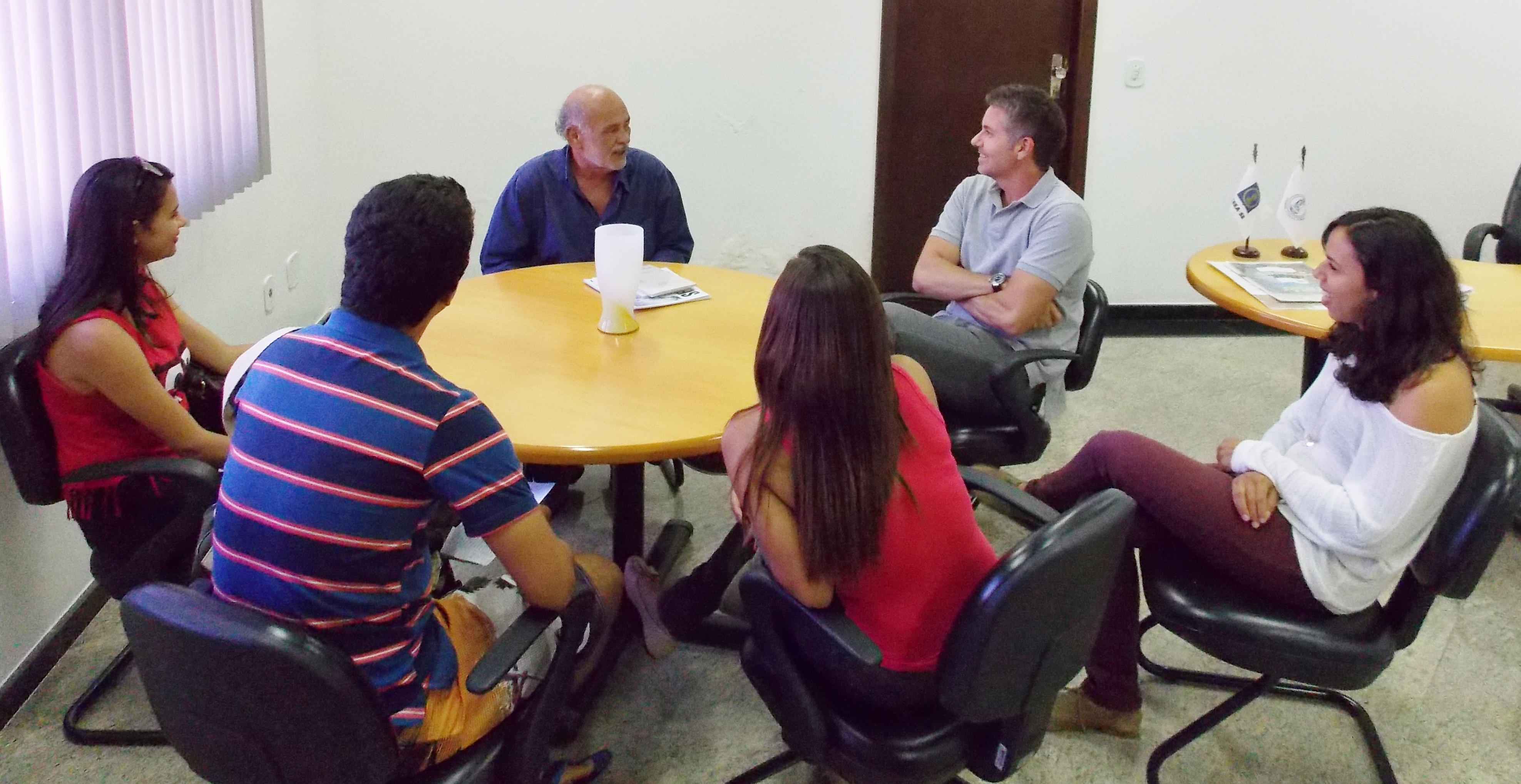 Estudantes do curso de agronomia da UFS visitam o CREA-SE