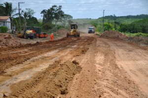 Pavimentação asfáltica liga Japoatã à cidade ribeirinha de Propriá/ Fotos: Jorge Reis/ Ascom Seinfra