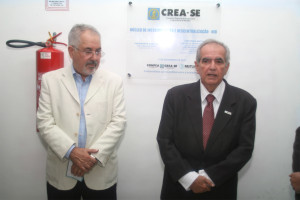 diretor de Benefícios da Mútua, , Jorge Silveira e o diretor geral da Mútua/SE, João Bosco Andrade.