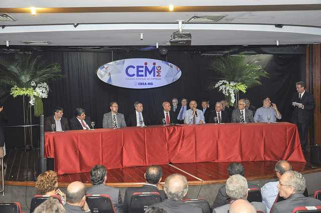 Arício Resende prestigia lançamento  do Colégio Estadual de Empresas do Crea-Minas (CEM)
