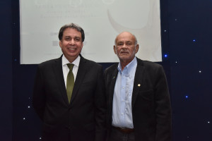 Os engenheiros agrônomos Francisco Almeida (presidente do Crea-GO) e Arício Resende (Presidente do Crea-SE)