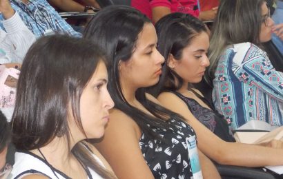 Seminário sobre obras em estrutura de concreto e de aço atrai acadêmicos