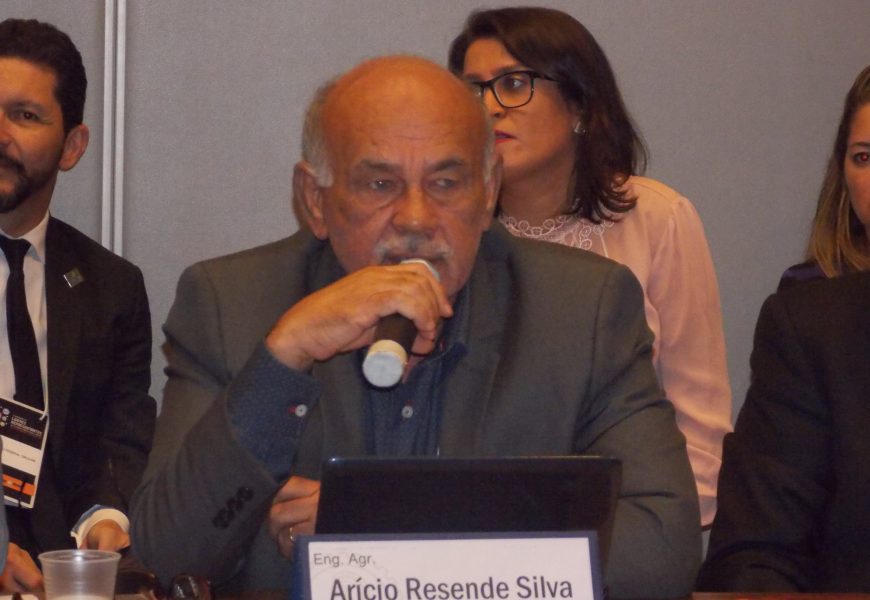 Arício Resende defende a união pelo fortalecimento da engenharia e da agronomia e pela retomada do crescimento econômico Arício Resende defende a união pelo fortalecimento da engenharia e da agronomia e pela retomada do crescimento econômico