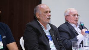 Arício Resende, presidente do Crea-SE e o diretor geral da Pio Décimo, professor José Sebastião