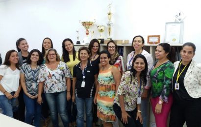 Crea-SE presta homenagem às mães