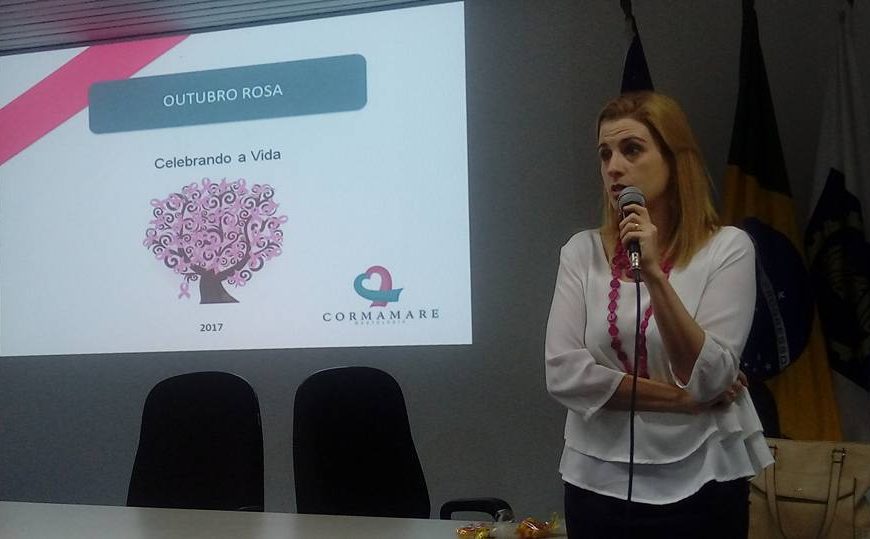 Servidores do Crea-SE participam de palestra sobre prevenção do câncer de mama