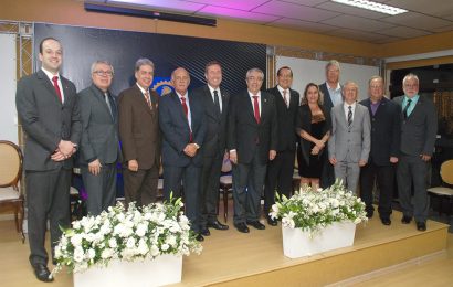 Cerimônia de posse de Arício Resende é marcada por homenagens e prestigiada por lideranças da área tecnológica