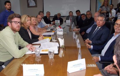 Crea-SE participa de reunião sobre processo de internacionalização da Universidade Tiradentes