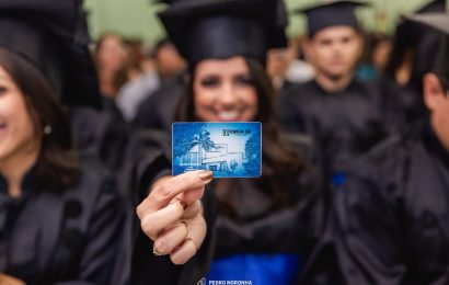 Engenharia da Produção: Crea-SE entrega Carteiras de Autorização para Registro Profissional a recém-formados da Fanese