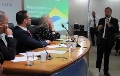 Em audiência pública, engenheiros questionam inclusão de engenharia como serviço comum