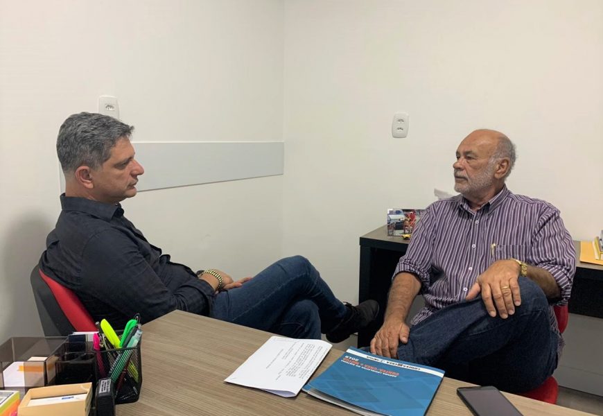 Projetos de interesse da Engenharia e da Agronomia pautam reunião do Crea-SE com senador Rogério Carvalho Projetos de interesse da Engenharia e da Agronomia pautam reunião do Crea-SE com senador Rogério Carvalho