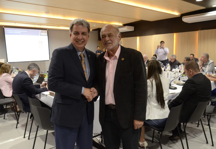 Arício Resende parabeniza presidência do Crea-GO pela escolha de Goiânia como sede da 77ª SOEA em 2020