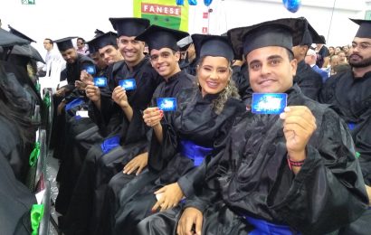 Formandos de Engenharia de Produção recebem do Crea-SE, Carteiras de Autorização para Registro Profissional