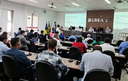 Crea-SE empossa conselheiros e diretoria executiva