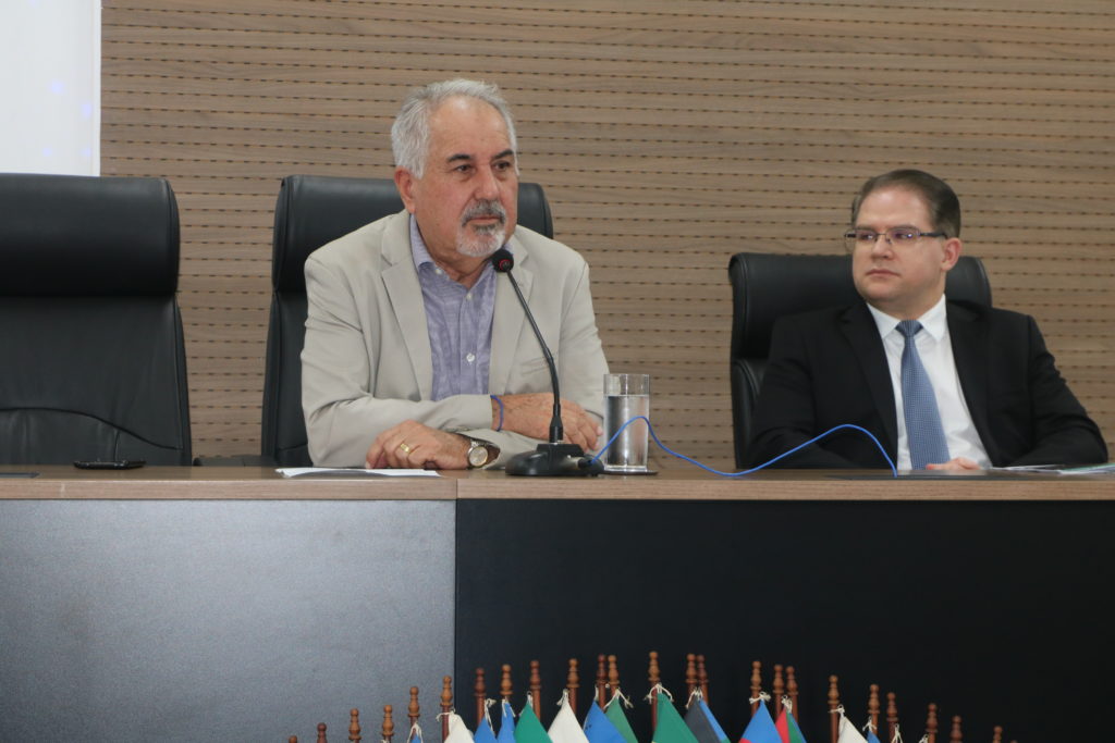 Presidente do Crea-SE, Jorge Silveira e o Procurador do Confea, Igor Garcia