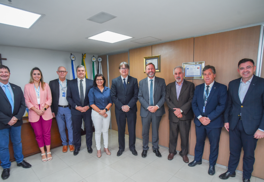 Presidente do Crea-SE destaca importância da parceria com a CBIC em reunião com novo presidente da entidade