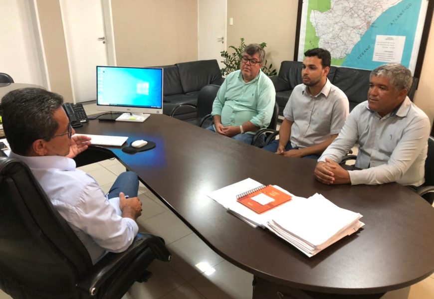 Crea-SE e Secretaria de Desenvolvimento Urbano alinham ações contra práticas ilegais na engenharia