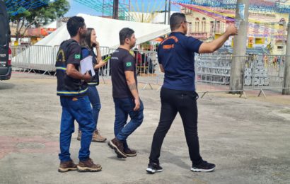 Crea-SE fiscaliza montagem de estruturas no Forró Caju