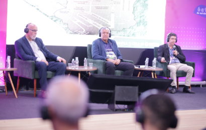 Presidente do Crea-SE atua como moderador de palestras sobre cobrança de água e segurança em sistemas inflamáveis Presidente do Crea-SE atua como moderador de palestras sobre cobrança de água e segurança em sistemas inflamáveis